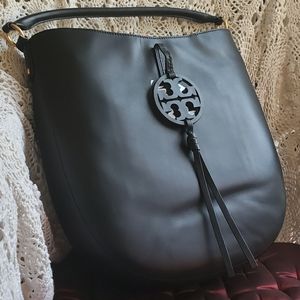 Tory Burch Womens Miller Metal-Logo Slouchy Hobo